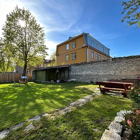 Garden Next To Telliskivi & Old Town Lejlighed Tallinn